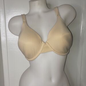 HANES Barely There Nude Underwire Bra Size 38D
